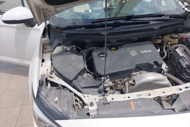 Used Buick Verano 2018 Sedan 15S Automatic Leading Model Engine Bay Right