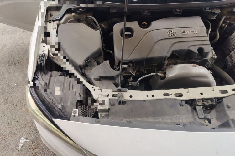 Used Buick Verano 2018 Sedan 15S Automatic Leading Model Engine Bay Right