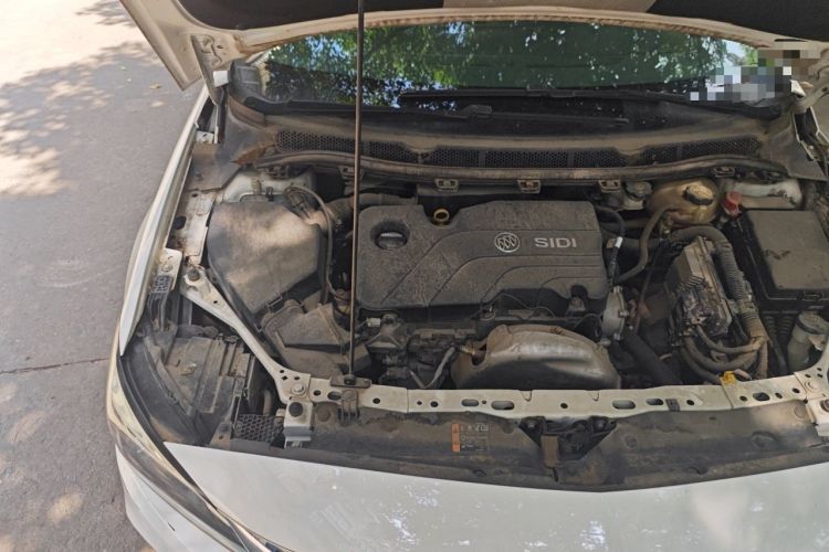 Used Buick Verano 2018 Sedan 15S Automatic Entry Model Engine Bay Right