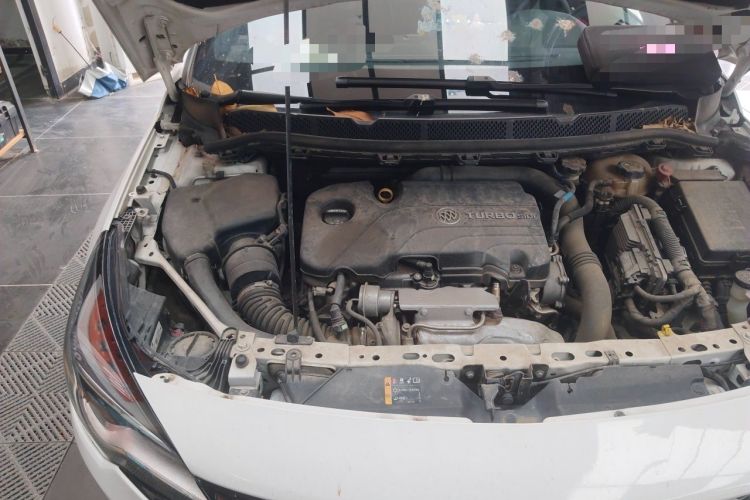 Used Buick Verano 2018 Hatchback GS 20T Dual-Clutch Progressive Model Engine Bay Right