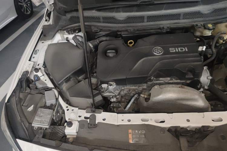 Used Buick Verano 2018 Sedan 15S Automatic Entry Model Engine Bay Right