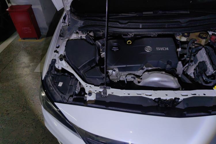 Used Buick Verano 2018 Sedan 15S Automatic Entry Model Engine Bay Right
