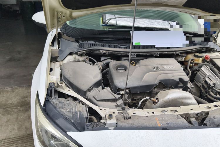 Used Buick Verano 2018 Sedan 15S Automatic Leading Model Engine Bay Right