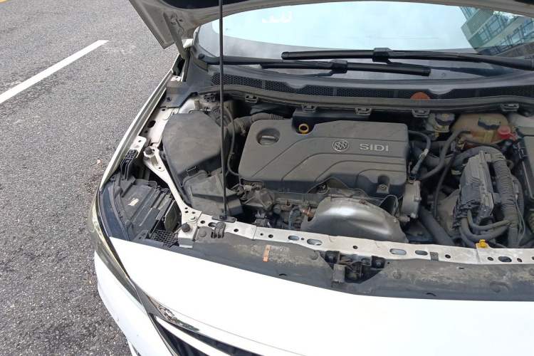 Used Buick Verano 2018 Sedan 15S Automatic Entry Model Engine Bay Right