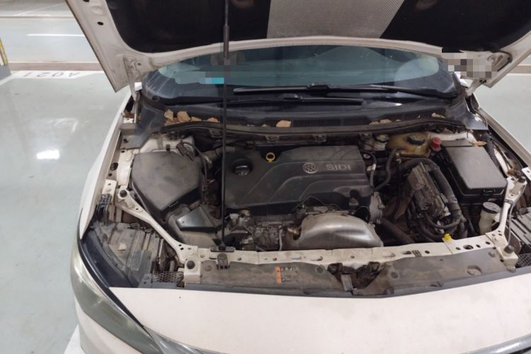 Used Buick Verano 2018 Sedan 15S Automatic Entry Model Engine Bay Right