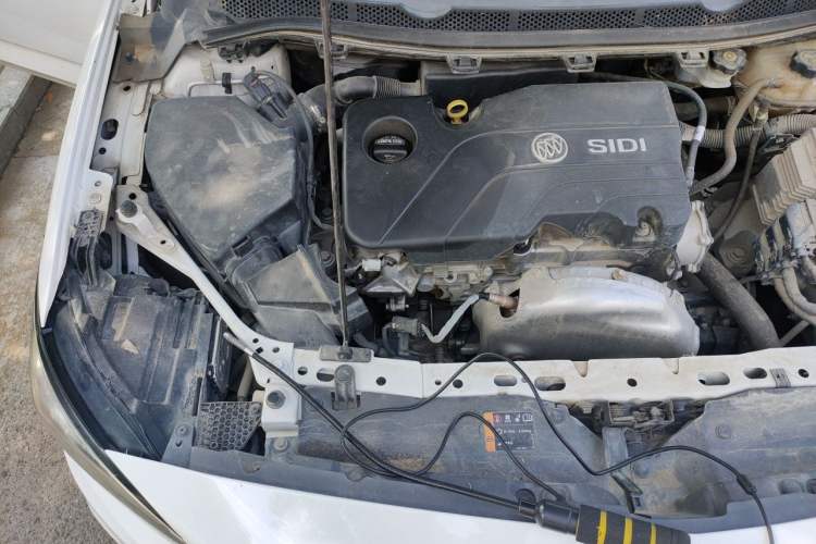 Used Buick Verano 2018 Sedan 15S Automatic Entry Model Engine Bay Right
