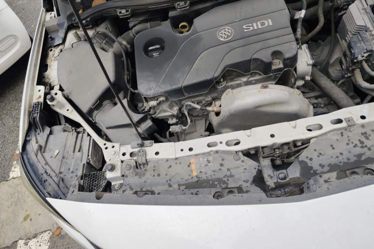 Used Buick Verano 2018 Sedan 15S Automatic Entry Model Engine Bay Right