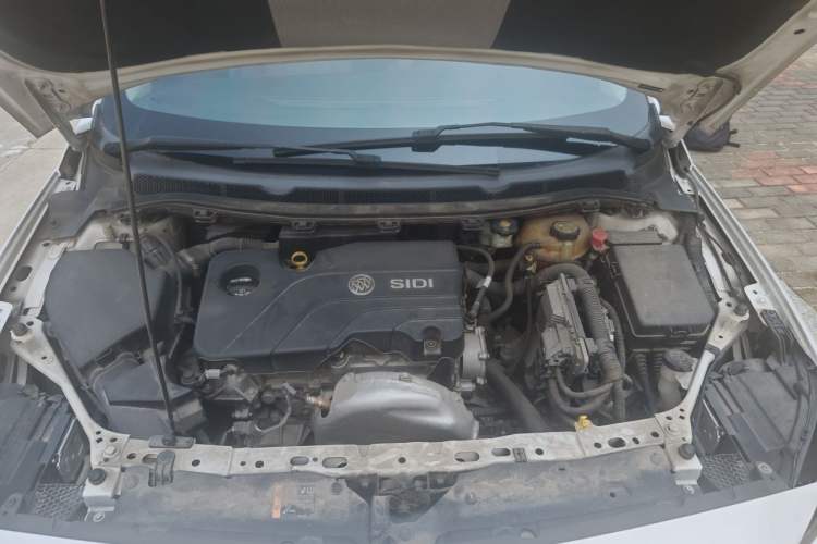 Used Buick Verano 2018 Sedan 15S Automatic Entry Model Engine Bay