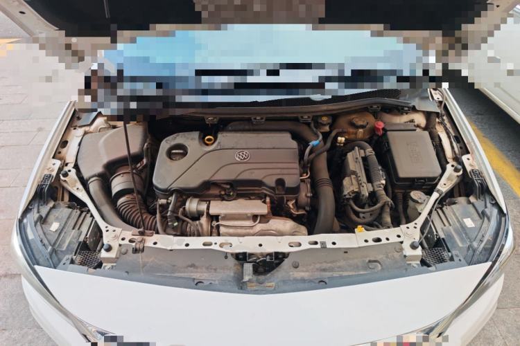 Used Buick Verano 2018 Sedan 20T Dual-Clutch Leading Model Engine Bay