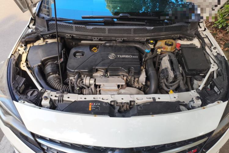 Used Buick Verano 2018 Hatchback GS 20T Dual-Clutch Leading Model Engine Bay