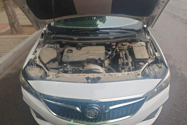 Used Buick Verano 2018 Sedan 15S Automatic Entry Model Engine Bay