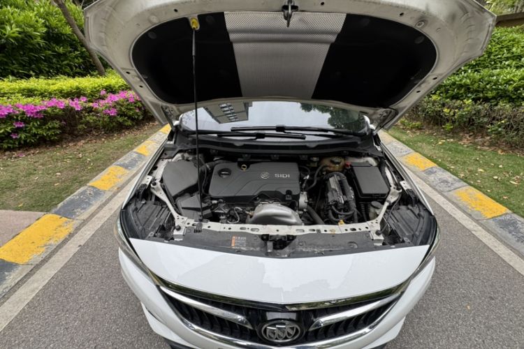 Used Buick Verano 2018 Sedan 15S Automatic Leading Model Engine Bay