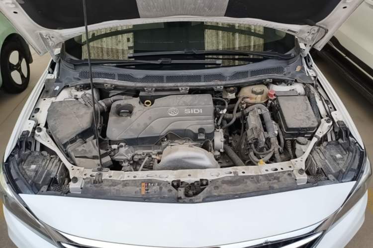 Used Buick Verano 2018 Sedan 15S Automatic Leading Model Engine Bay