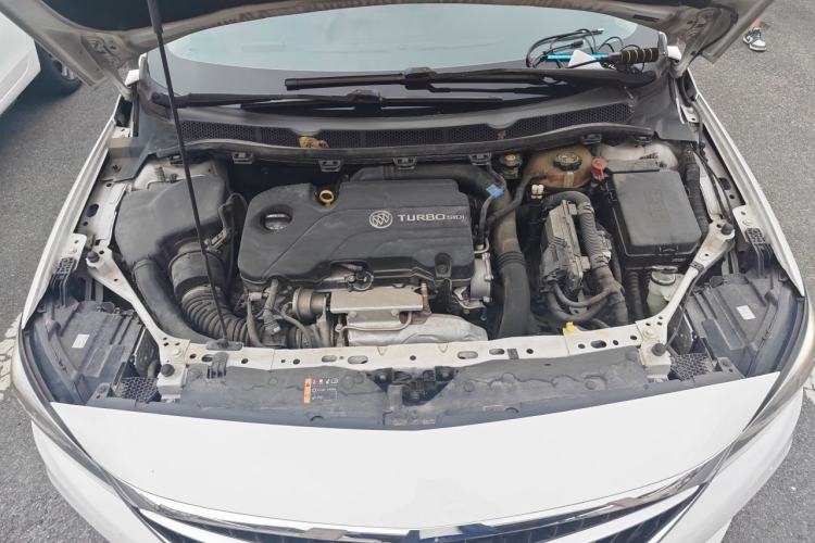 Used Buick Verano 2018 Sedan 20T Dual-Clutch Leading Model Engine Bay
