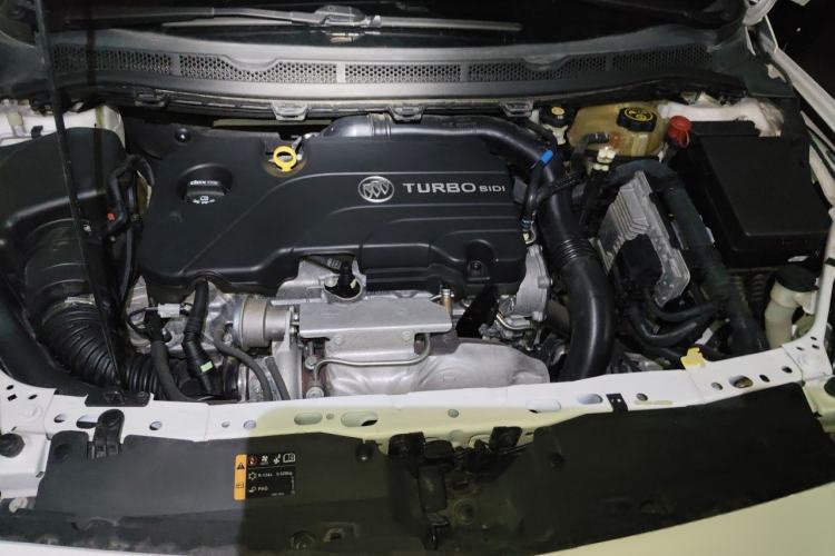 Used Buick Verano 2018 Sedan 20T Dual-Clutch Leading Model Engine Bay