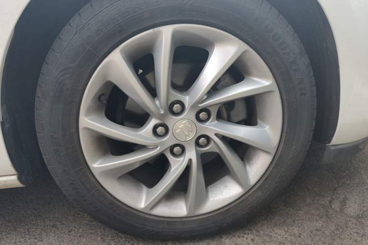 Used Buick Verano 2018 Hatchback 15S Automatic Leading Model Exterior 1