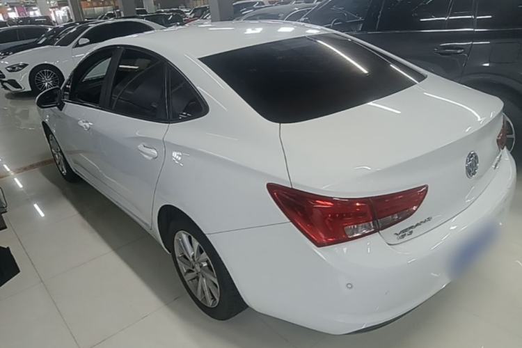 Used Buick Verano 2018 Sedan 15S Automatic Leading Model Exterior 2