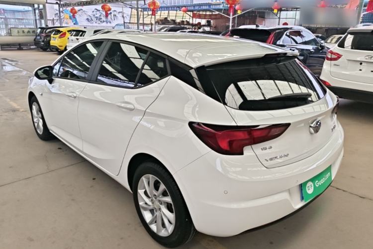 Used Buick Verano 2018 Hatchback 15S Automatic Leading Model Exterior 2