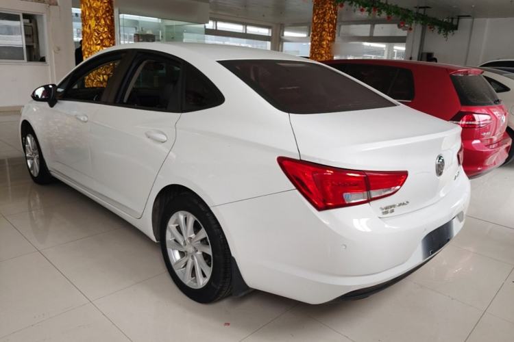 Used Buick Verano 2018 Sedan 15S Automatic Leading Model Exterior 2