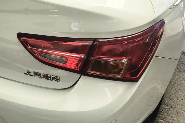 Used Buick Verano 2018 Sedan 15S Automatic Entry Model Exterior 3