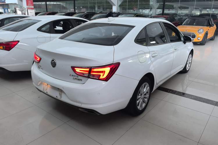 Used Buick Verano 2018 Sedan 20T Dual-Clutch Leading Model Exterior 3
