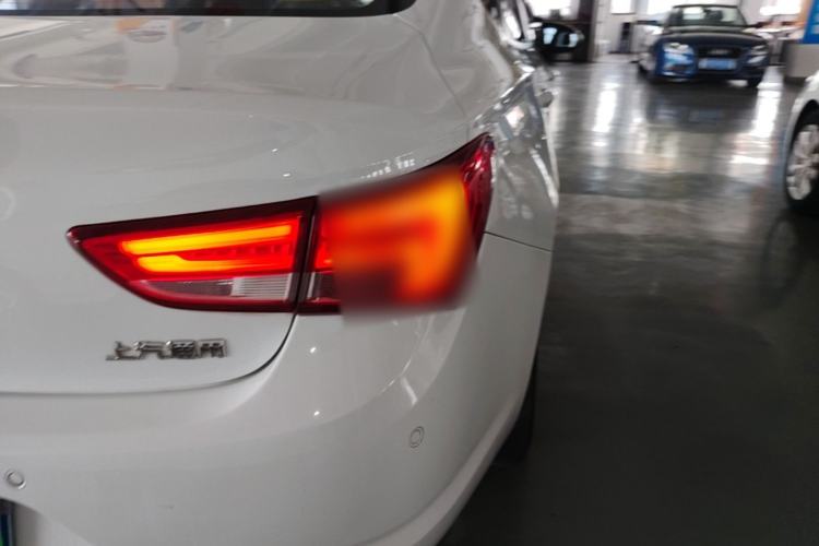 Used Buick Verano 2018 Sedan 15S Automatic Leading Model Exterior 3