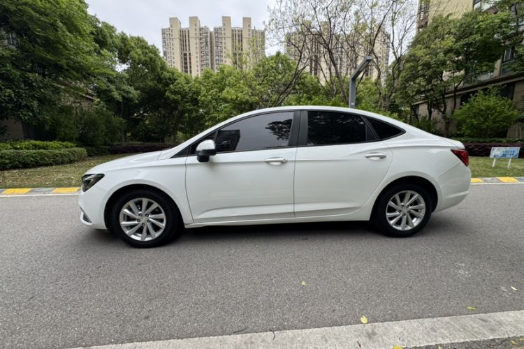 Used Buick Verano 2018 Sedan 15S Automatic Leading Model Exterior 3