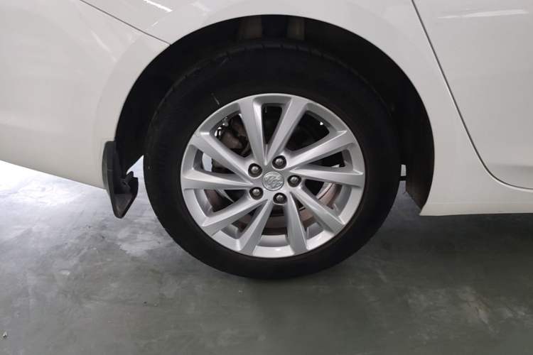 Used Buick Verano 2018 Sedan 15S Automatic Leading Model Exterior 5