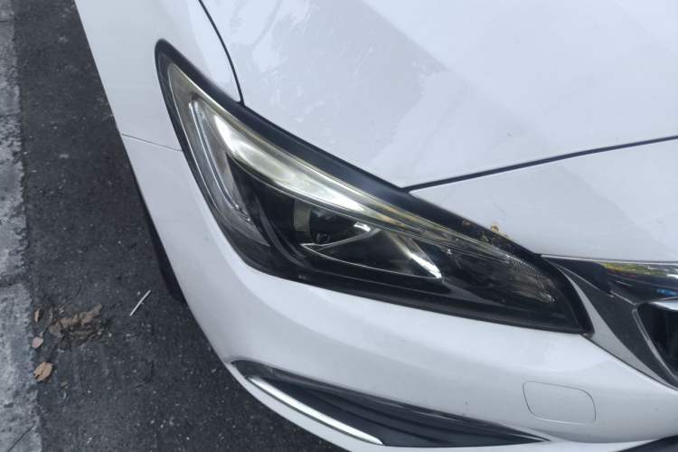 Used Buick Verano 2018 Sedan 20T Dual-Clutch Leading Model Exterior 6