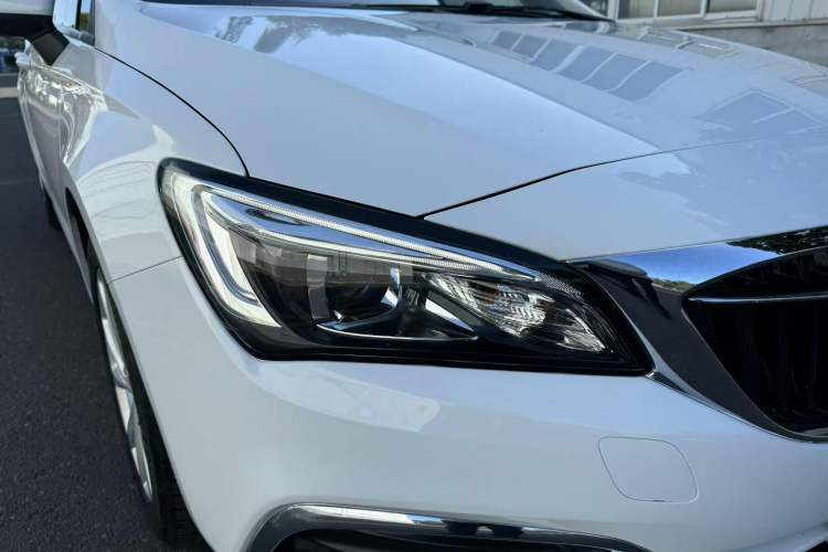 Used Buick Verano 2018 Sedan 15S Automatic Leading Model Exterior 7