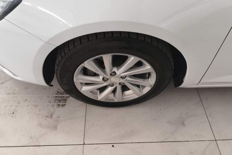 Used Buick Verano 2018 Sedan 15S Automatic Leading Model Exterior 7