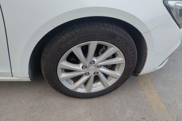 Used Buick Verano 2018 Sedan 15S Automatic Entry Model Exterior 7