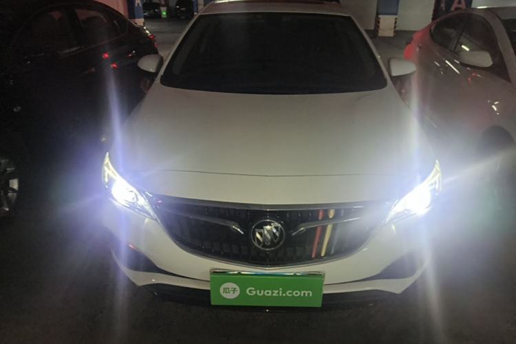 Used Buick Verano 2018 Sedan 20T Dual-Clutch Luxury Model Front