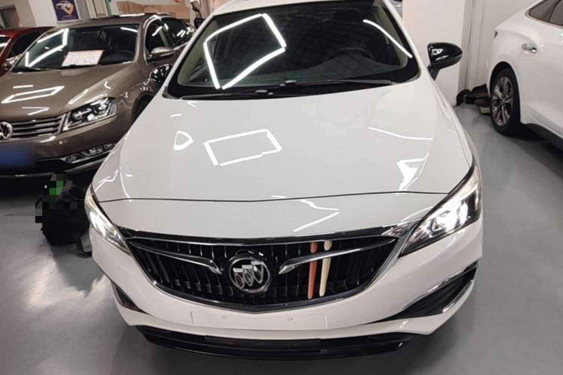 Used Buick Verano 2018 Sedan 20T Dual-Clutch Leading Model Front