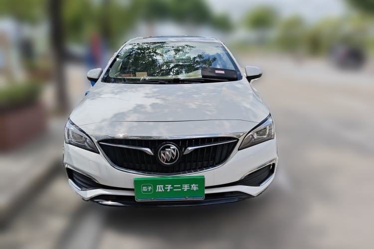 Used Buick Verano 2018 Sedan 20T Dual-Clutch Leading Model Front