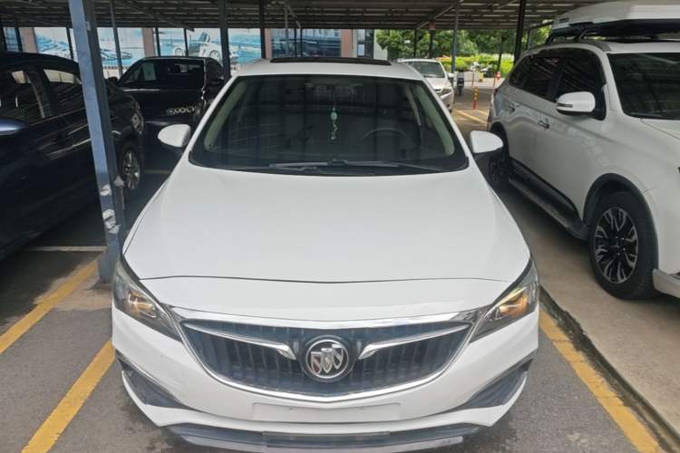 Used Buick Verano 2018 Sedan 20T Dual-Clutch Leading Model Front