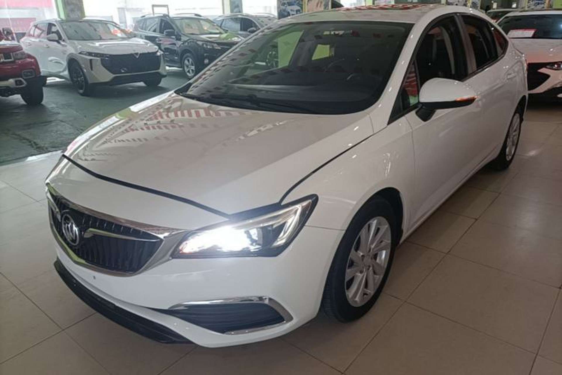 Used Buick Verano 2018 Sedan 15S Automatic Leading Model Front Left 45 Deg