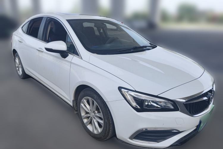 Used Buick Verano 2018 Sedan 20T Dual-Clutch Leading Model Front Right 45 Deg