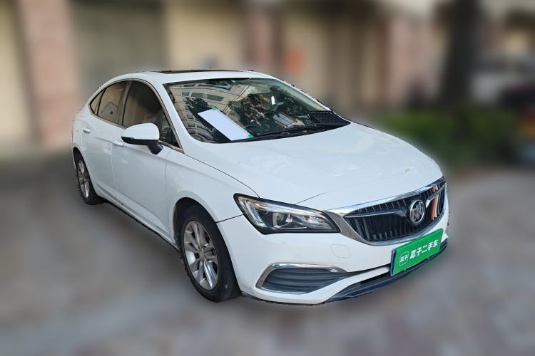 Used Buick Verano 2018 Sedan 20T Dual-Clutch Leading Model Front Right 45 Deg