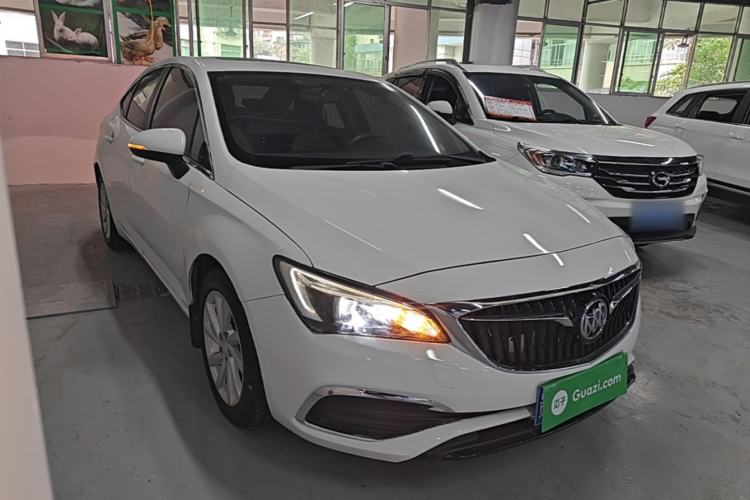 Used Buick Verano 2018 Sedan 15S Automatic Leading Model Front Right 45 Deg