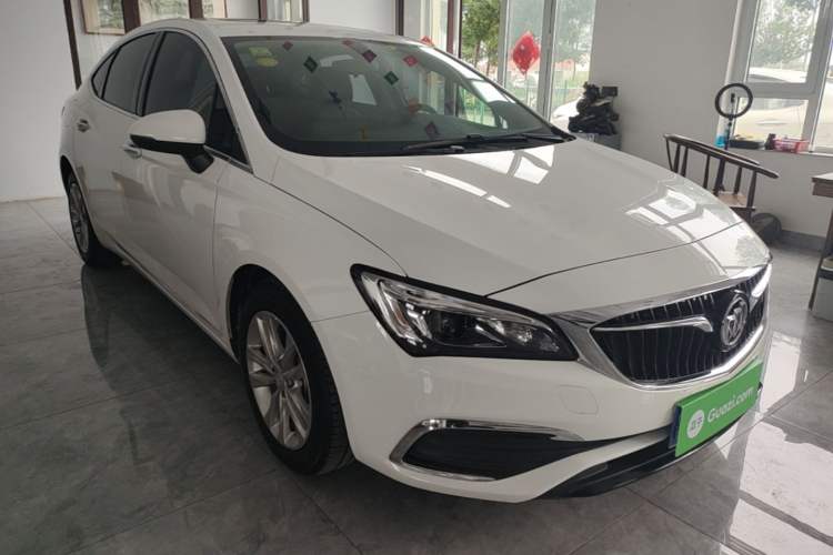 Used Buick Verano 2018 Sedan 20T Dual-Clutch Luxury Model Front Right 45 Deg