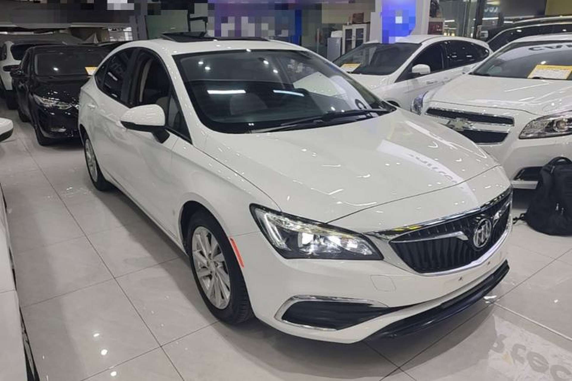 Used Buick Verano 2018 Sedan 15S Automatic Leading Model Front Right 45 Deg