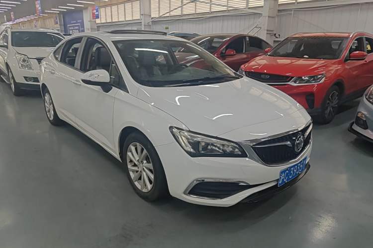 Used Buick Verano 2018 Sedan 15S Automatic Entry Model Front Right 45 Deg