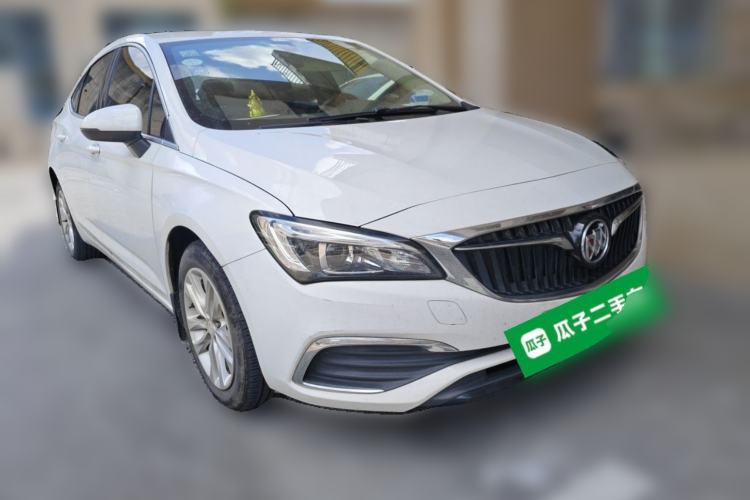 Used Buick Verano 2018 Sedan 20T Dual-Clutch Elite Model Front Right 45 Deg
