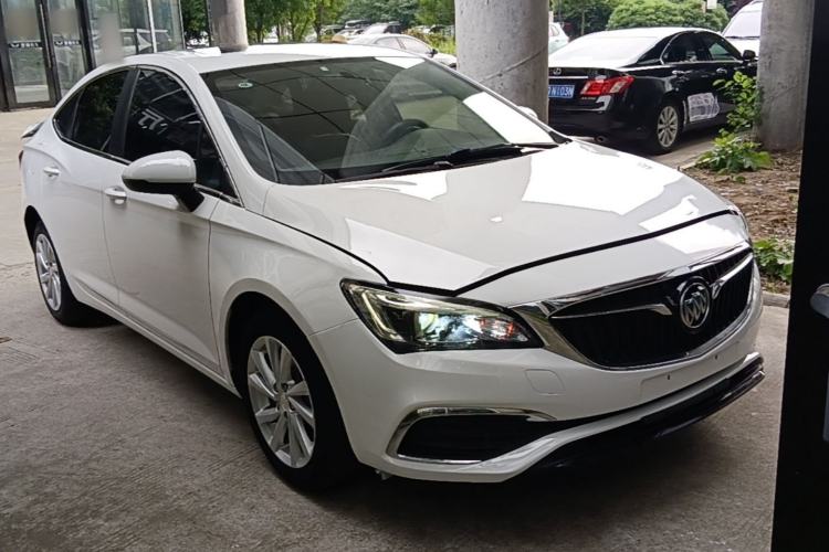 Used Buick Verano 2018 Sedan 15S Automatic Entry Model Front Right 45 Deg