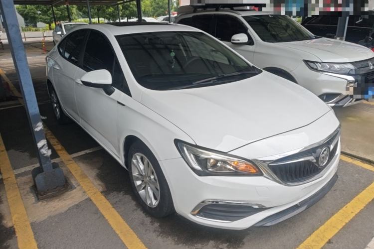 Used Buick Verano 2018 Sedan 20T Dual-Clutch Leading Model Front Right 45 Deg