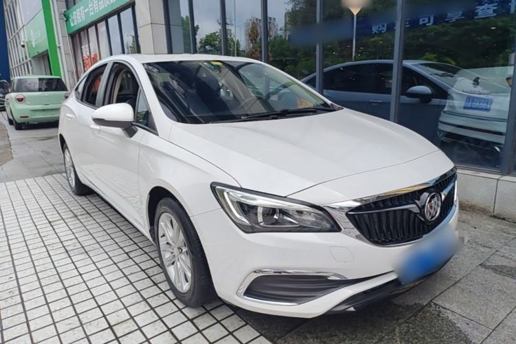 Used Buick Verano 2018 Sedan 20T Dual-Clutch Leading Model Front Right 45 Deg