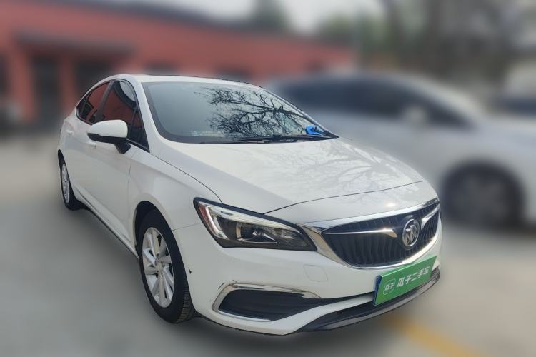 Used Buick Verano 2018 Sedan 15S Automatic Leading Model Front Right 45 Deg