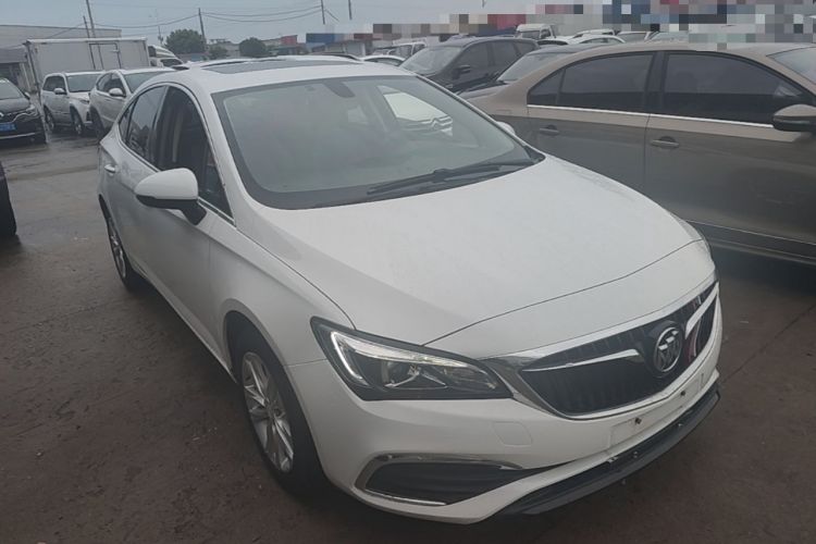 Used Buick Verano 2018 Sedan 20T Dual-Clutch Elite Model Front Right 45 Deg