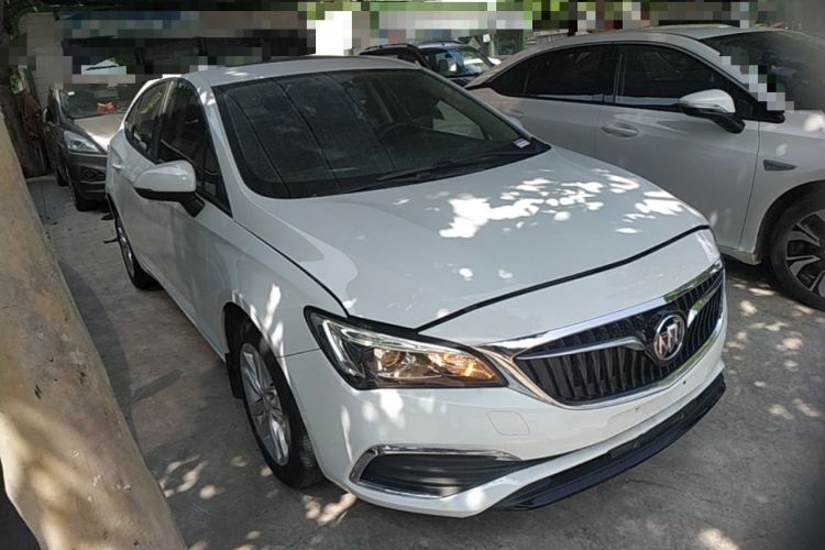 Used Buick Verano 2018 Sedan 20T Dual-Clutch Leading Model Front Right 45 Deg